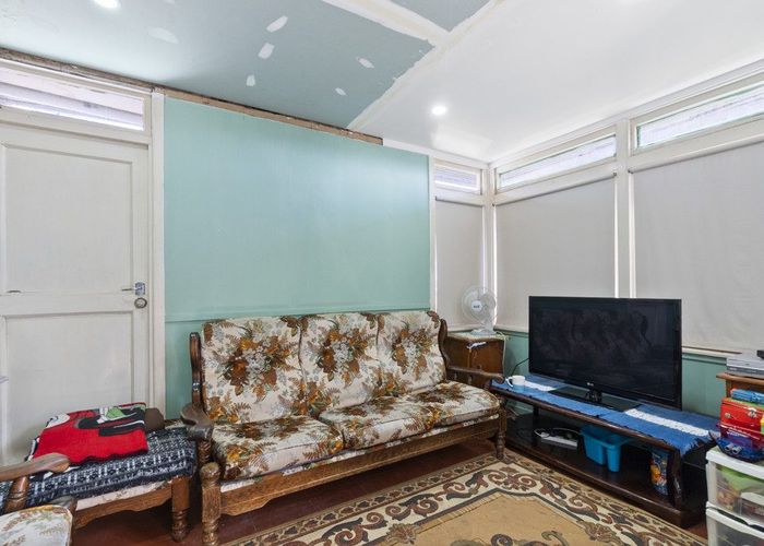  at 100 Tuhikaramea Road, Dinsdale, Hamilton, Waikato