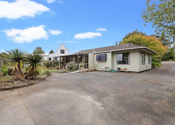  at 3 Birdwood Road, Swanson, Waitakere City, Auckland