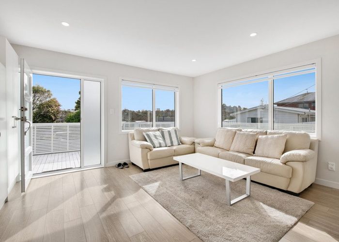  at 23 Wylie Avenue, Sunnynook, Auckland