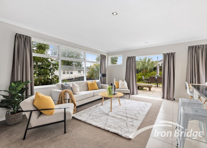  at 1/11 Roseneath Place, Birkdale, Auckland