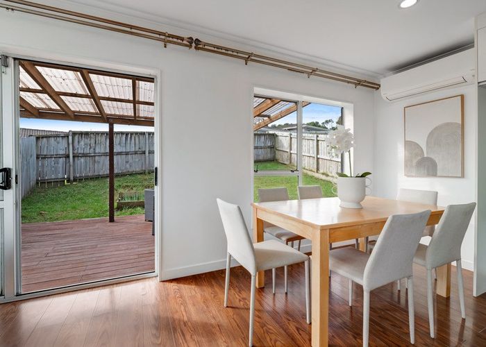 at 1/4 Clare Place, Glenfield, North Shore City, Auckland