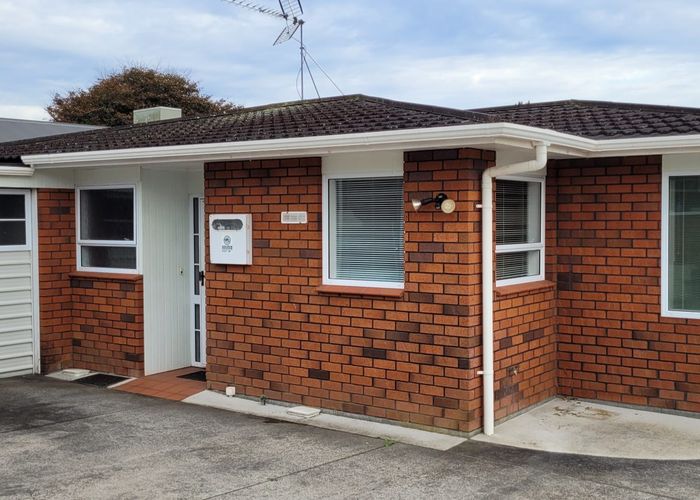  at 8A Burns Street, Westown, New Plymouth, Taranaki