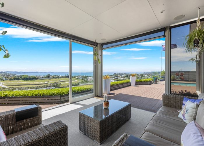  at 15 Woodridge Drive, Stanmore Bay, Whangaparaoa