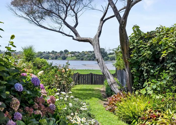  at 140J Ireland Road, Mount Wellington, Auckland City, Auckland