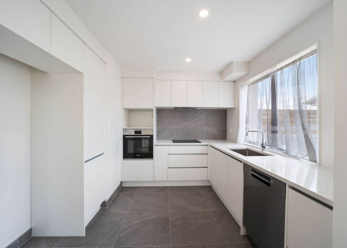  at 6B Waitaki Street, Henderson, Waitakere City, Auckland