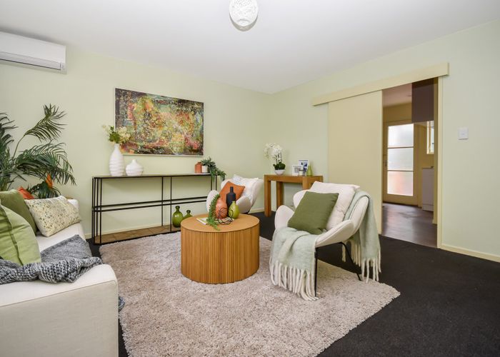  at 4/13 Mountain View Road, Morningside, Auckland City, Auckland