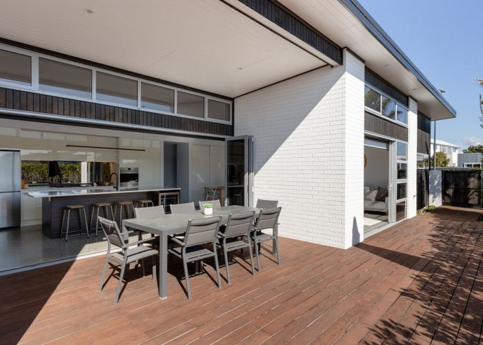  at 2 Makura Drive, Papamoa Beach, Papamoa