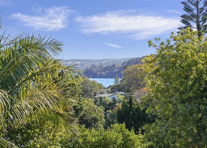  at 1/31 Mayall Avenue, Beach Haven, Auckland