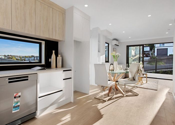  at Lot 5/15 Locket Road, Glenfield, North Shore City, Auckland