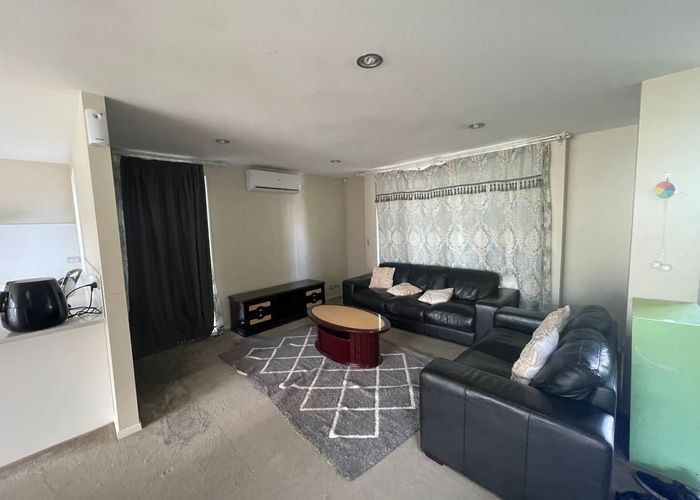  at 16 Mohua Avenue, Takanini, Papakura, Auckland
