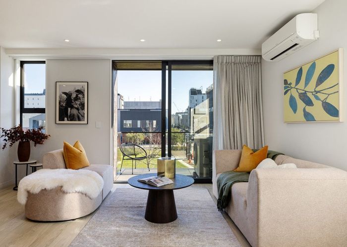  at 2/206 Hereford Street, Christchurch Central, Christchurch