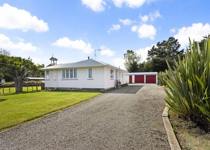  at 399 Colyton Road, Colyton