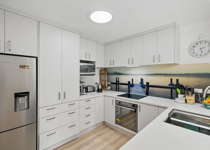  at 8 Wild Dunes Place, Shirley, Christchurch City, Canterbury
