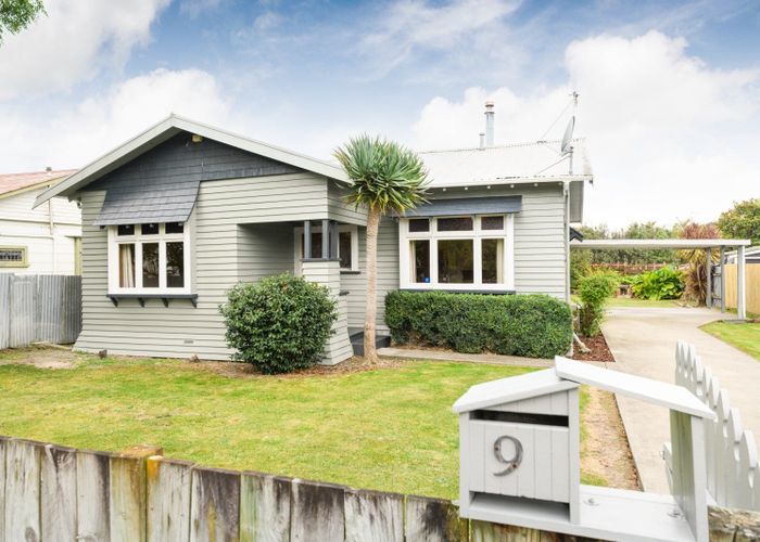  at 9 Burns Avenue, Takaro, Palmerston North, Manawatu / Whanganui
