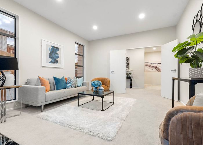  at 33A Diana Drive, Glenfield, Auckland