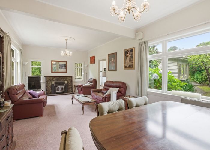  at 2 Kohutuhutu Road, Raumati Beach, Kapiti Coast, Wellington