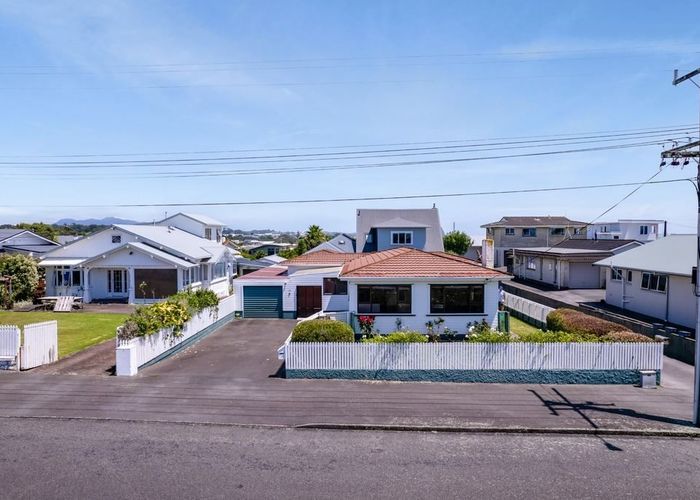  at 14 Beach Street, Fitzroy, New Plymouth