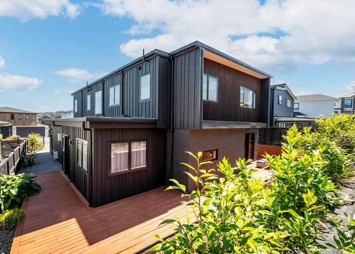  at 9 Ruku Street, Long Bay, North Shore City, Auckland