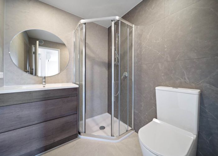  at 102/1 Dishys Road, Flat Bush, Manukau City, Auckland