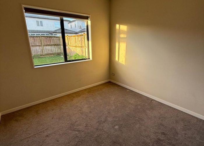  at 20 Tinaku, Flat Bush, Manukau City, Auckland