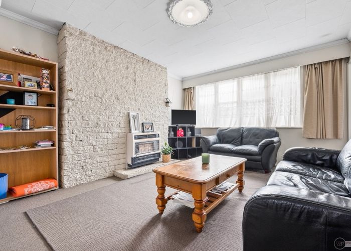  at 5 Johnston Grove, Taita, Lower Hutt