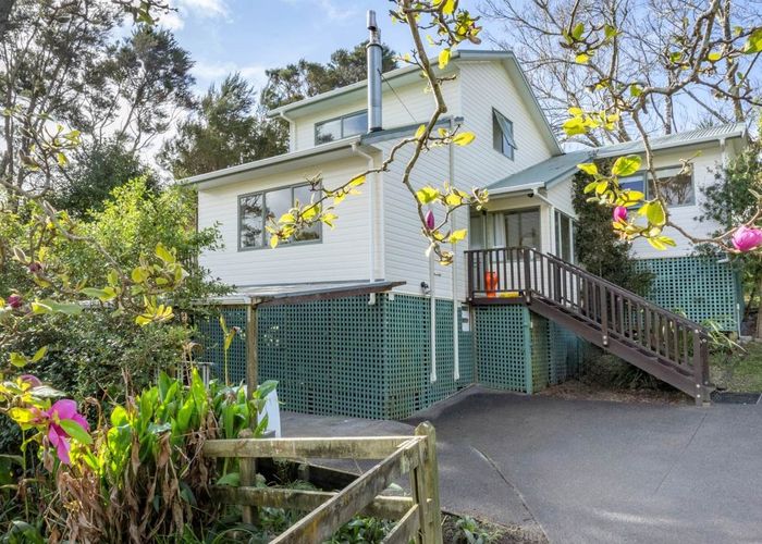  at 5/263A Titirangi Road, Titirangi, Auckland