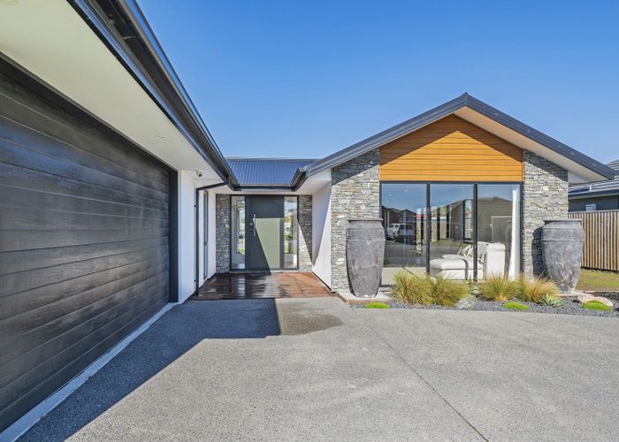  at 12 Cedric Place, Darfield, Darfield