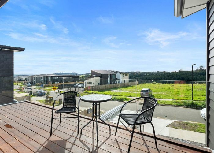  at 16 Grand Ridge Avenue, Flat Bush, Manukau City, Auckland