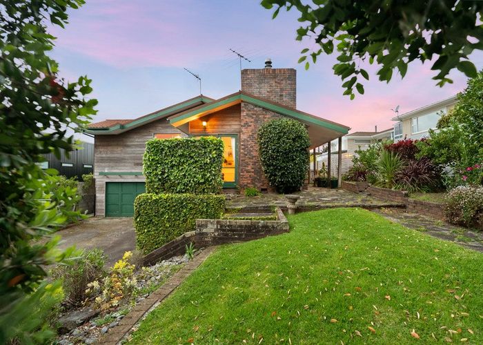  at 9 Rangitoto View Road, Cockle Bay, Manukau City, Auckland