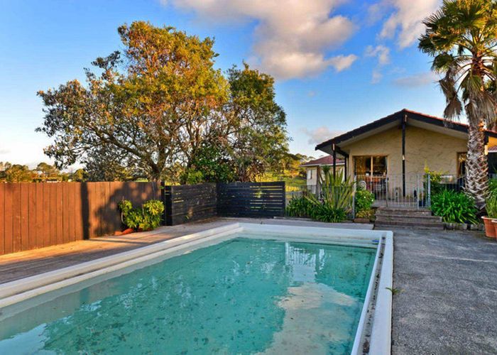  at 136 Okura River Road, Albany