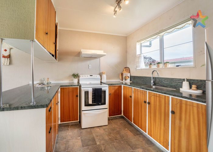  at 1/8 Kew Grove, Wainuiomata, Lower Hutt