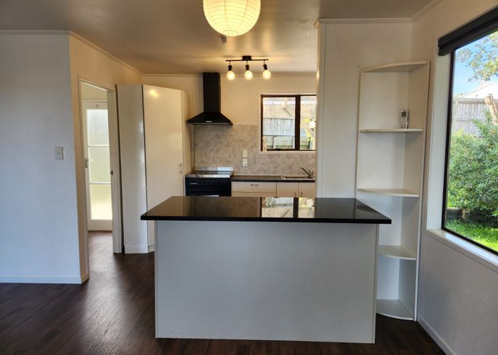  at 87 Solar Road, Glen Eden, Auckland
