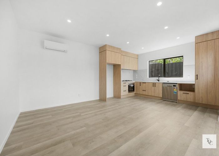  at Lot 1/4 Kyeemagh Street, Botany Downs, Manukau City, Auckland