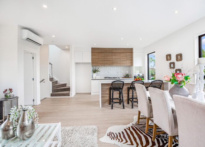  at 16B Sheridan Drive, New Lynn, Auckland