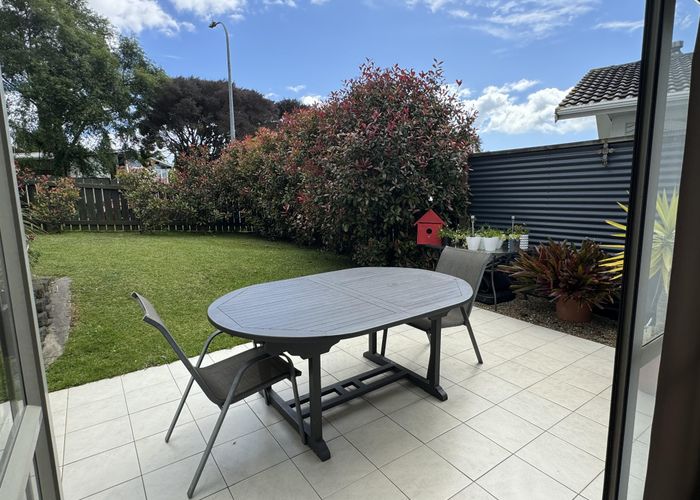  at 2B Hatherlow Street, Glenfield, North Shore City, Auckland