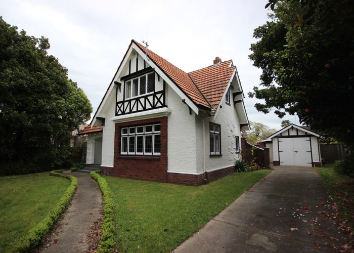  at 361 College Street, West End, Palmerston North, Manawatu / Whanganui