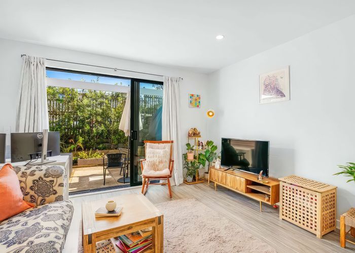  at 2D Ellen Avenue, Hillcrest, North Shore City, Auckland