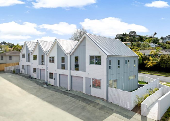  at Lot 3/8 Clensmore Place, Torbay, North Shore City, Auckland