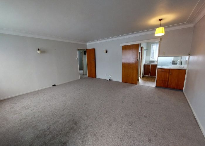  at 2/26 Tawhiri Road, One Tree Hill, Auckland City, Auckland