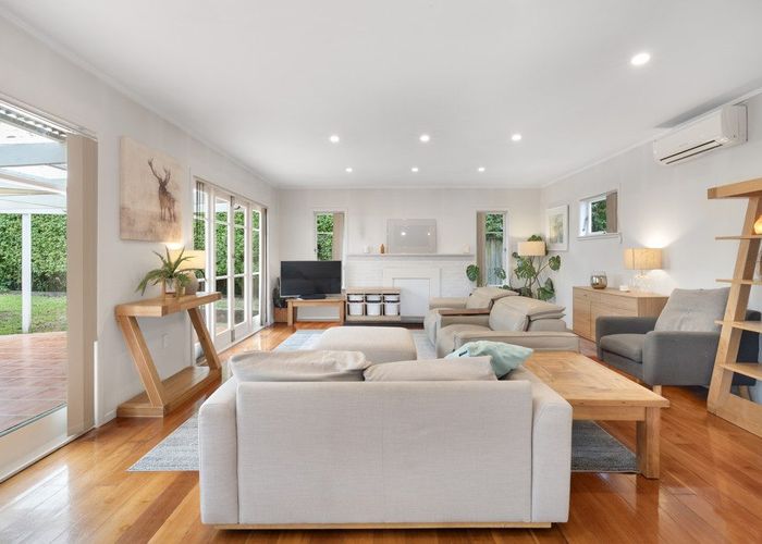  at 24 Kingdale Road, Henderson, Waitakere City, Auckland