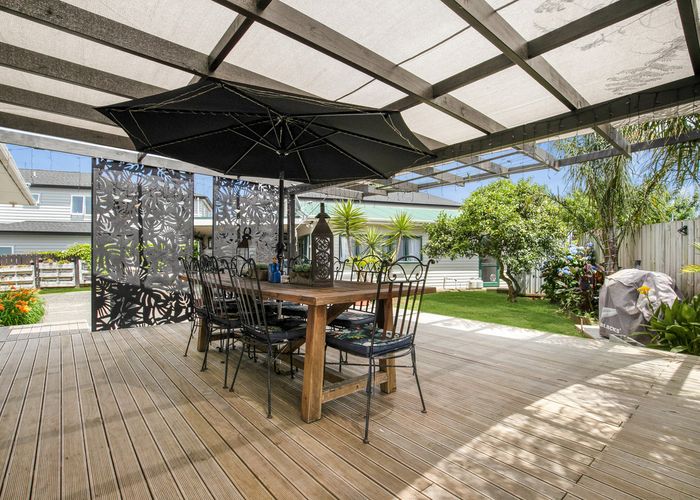  at 52 Preston Road, Clover Park, Auckland