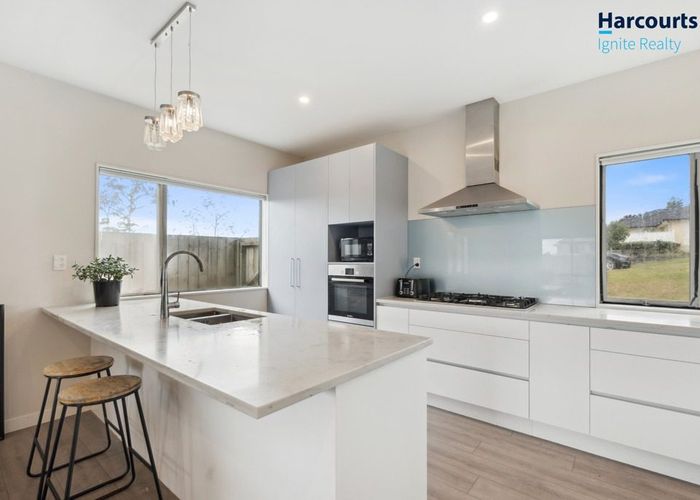  at 11 Regis Park Drive, Pukekohe, Pukekohe