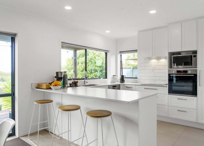  at 740 Papamoa Beach Road, Papamoa Beach, Tauranga, Bay Of Plenty