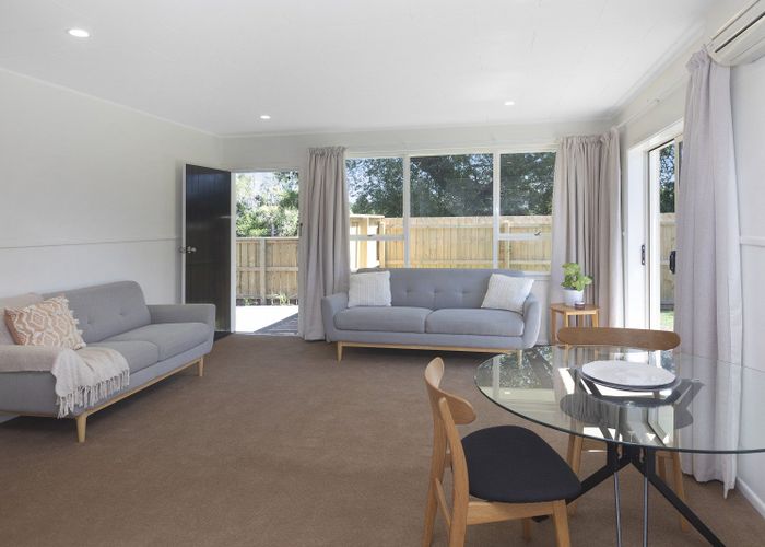  at 2/11 Heathcote Street, Woolston, Christchurch