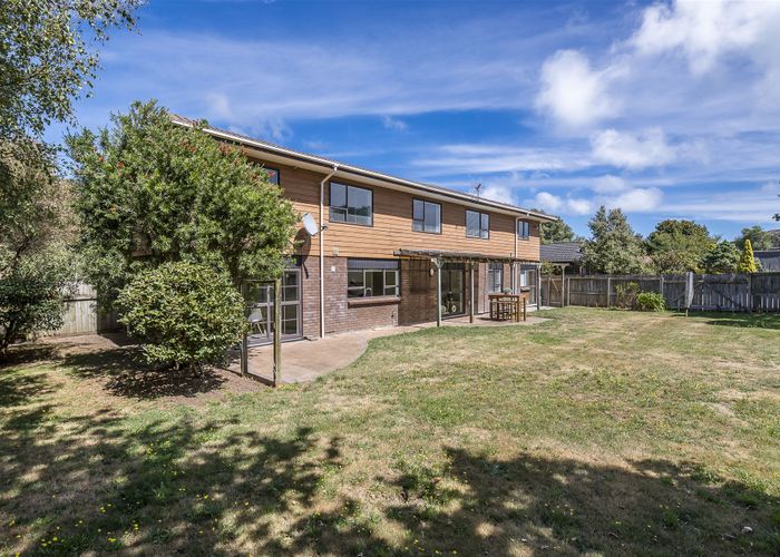  at 18 The Avenue, Paraparaumu Beach, Paraparaumu