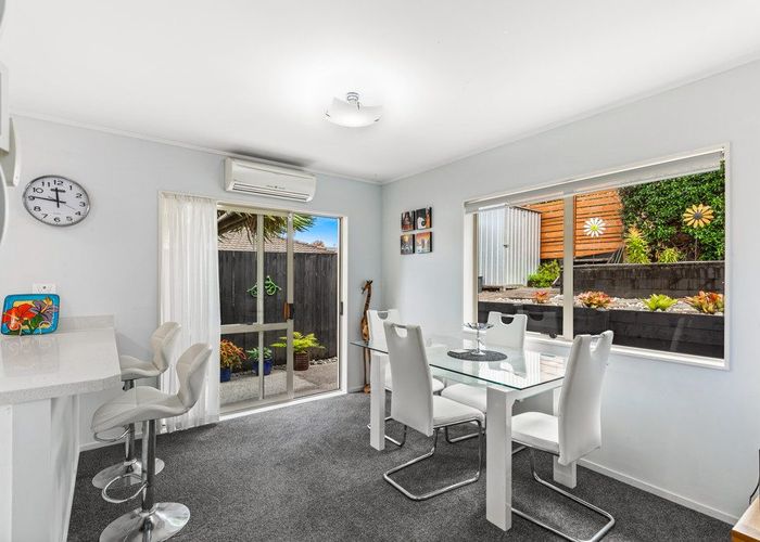  at 24 Millstream Drive, Henderson, Auckland