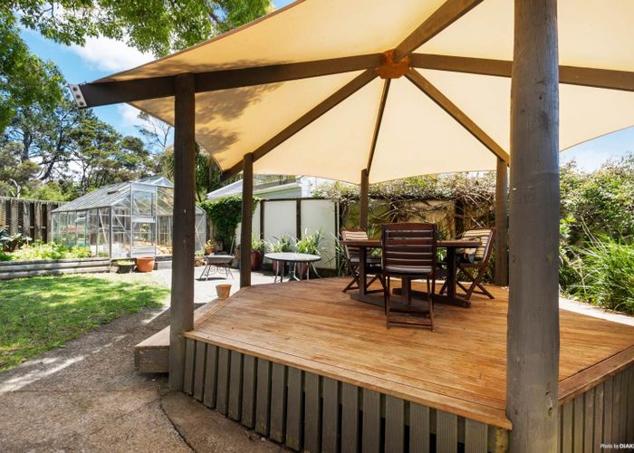  at 17 Allington Road, Massey, Waitakere City, Auckland