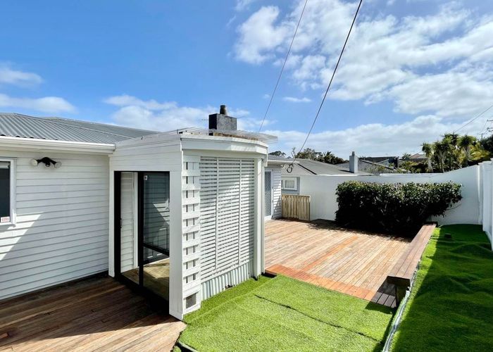  at 148 Forrest Hill Road, Forrest Hill, North Shore City, Auckland
