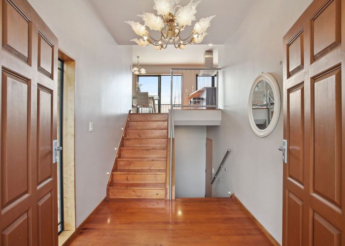  at 37 Tirohunga Drive, Henderson, Waitakere City, Auckland