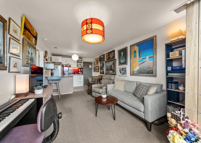  at 4E/17 Crown Lynn Place, New Lynn, Waitakere City, Auckland
